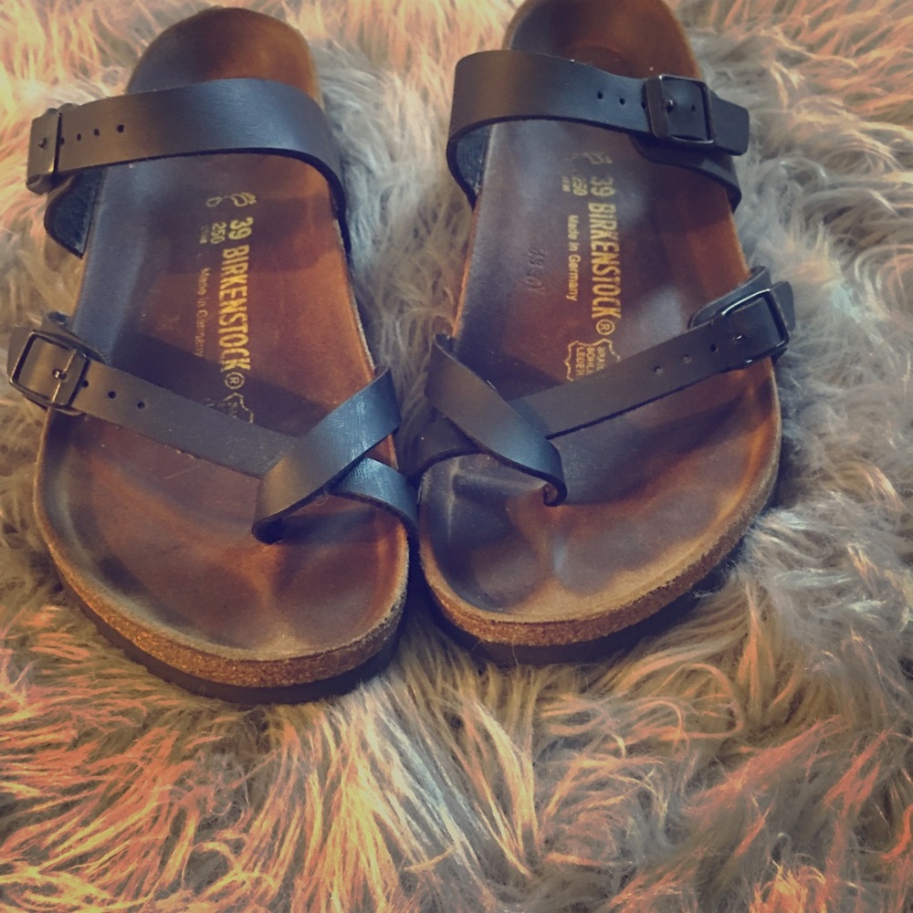 Black leather Birkenstocks in good condition